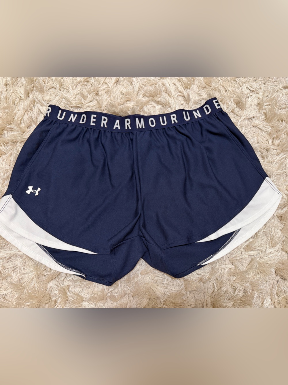 Like New Ladies Size XL Under Armour Navy and White Performance Running Shorts